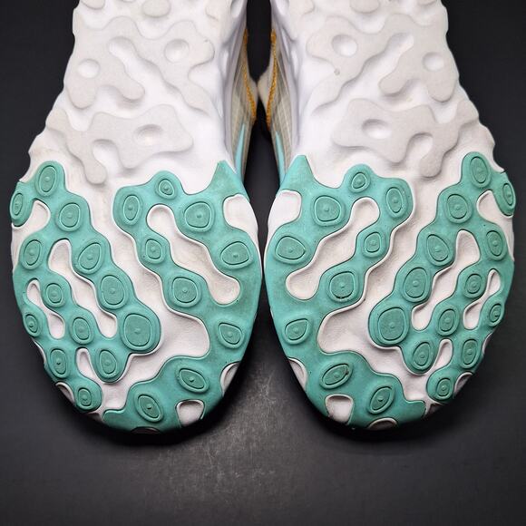 Nike Renew Lucent Phantom Aurora Green Athletic Shoes BQ4152-003 Women's Size 7 - Picture 14 of 15